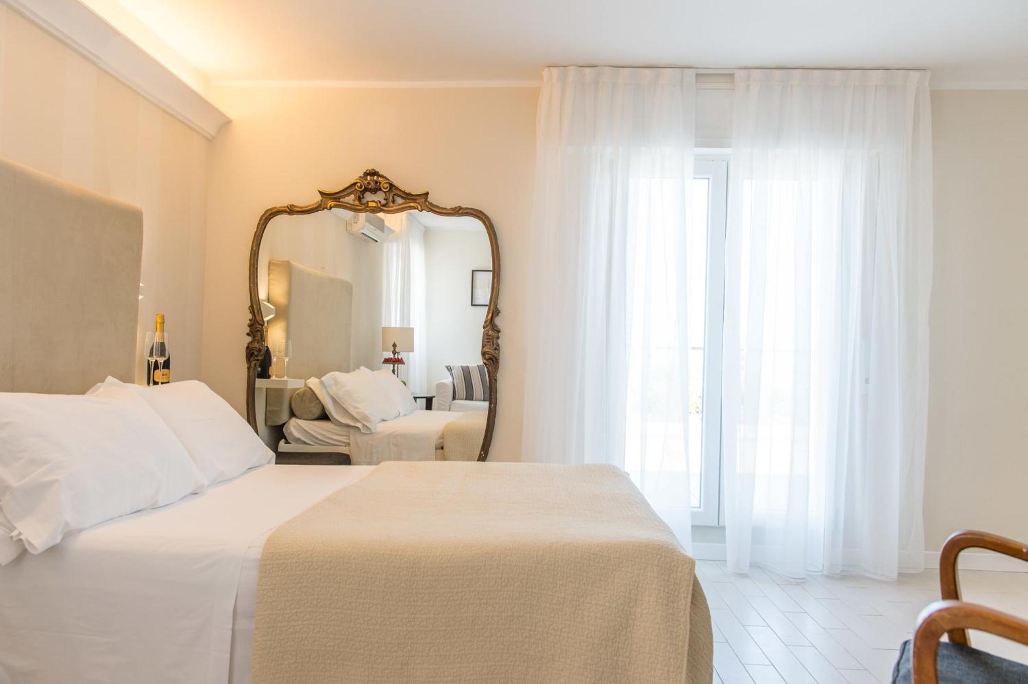 Kiss Beachfront Hotel & Restaurant Cervia Rum bild